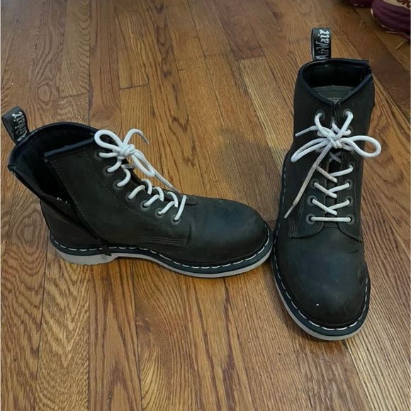 Dr. Martens Shoes - steel-toe Dr. Martens boots, w 9-9.5